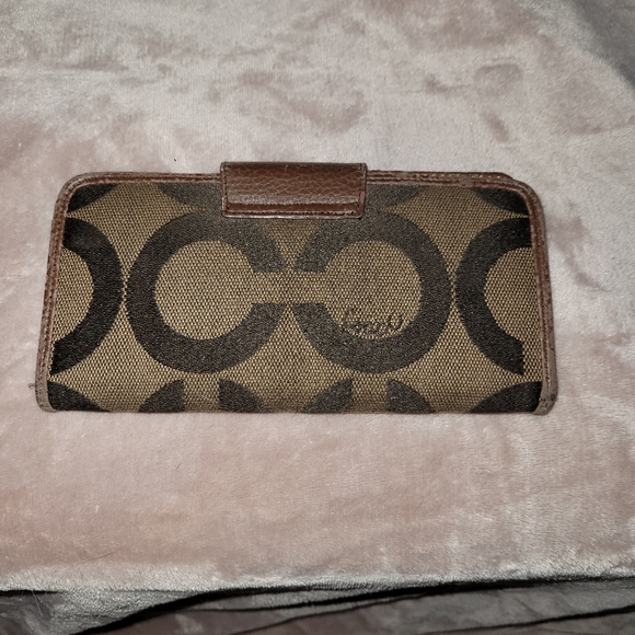 Coach Wallet - Picture 2 of 3